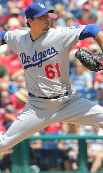 Dodgers' Josh Beckett goes on 15-day DL with hip injury